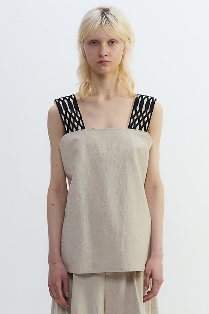 【プレインピープル/PLAIN PEOPLE】のコットンリネンラミーキャンバスキャミソールトップス インテリア・キッズ・メンズ・レディースファッション・服の通販 founy(ファニー) https://founy.com/ ファッション Fashion レディースファッション Fashion for Women トップス・カットソー Cut & Sew Tops キャミソール&ノースリーブ Camisoles & Sleeveless Tops シャツ・ブラウス・オフィスカジュアル Elegant Blouses & Button-Ups おすすめ Recommended / Our Picks キャンバス Canvas, Canvas Fabric クロップド Cropped, Short Length ノースリーブ Sleeveless, No-Sleeve ボトム Bottoms, Lower Wear 夏 Summer |ID: prp329100004588562 ipo3291000000035790767