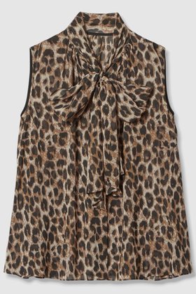 【アルアバイル/allureville】のレオパードプリントボウブラウス 人気、トレンドファッション・服の通販 founy(ファニー) ファッション Fashion レディースファッション Ladies' Fashion Online トップス・カットソー Tops/Tshirt キャミソール / ノースリーブ No Sleeves シャツ/ブラウス Shirts/Blouses カーゴパンツ Cargo Pants ジーンズ Jeans ノースリーブ No Sleeve フェミニン Feminine フレア Flare ボトム Bottom レオパード Leopard NEW・新作・新着・新入荷 New Arrivals |ID:prp329100004588578