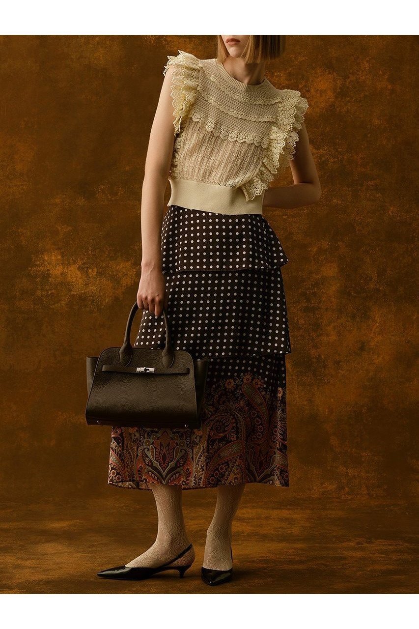 【アルアバイル/allureville】の【Loulou Willoughby】レースフリルニットプルオーバー 人気、トレンドファッション・服の通販 founy(ファニー) 　ファッション　Fashion　レディースファッション　Ladies' Fashion Online　トップス・カットソー　Tops/Tshirt　ニット　Knit Tops　プルオーバー　Pullover　アンティーク　Antique　ティアード　Tiered　ノースリーブ　No Sleeve　レース　Race　NEW・新作・新着・新入荷　New Arrivals　other-2|ID: prp329100004589621 ipo3291000000032562571