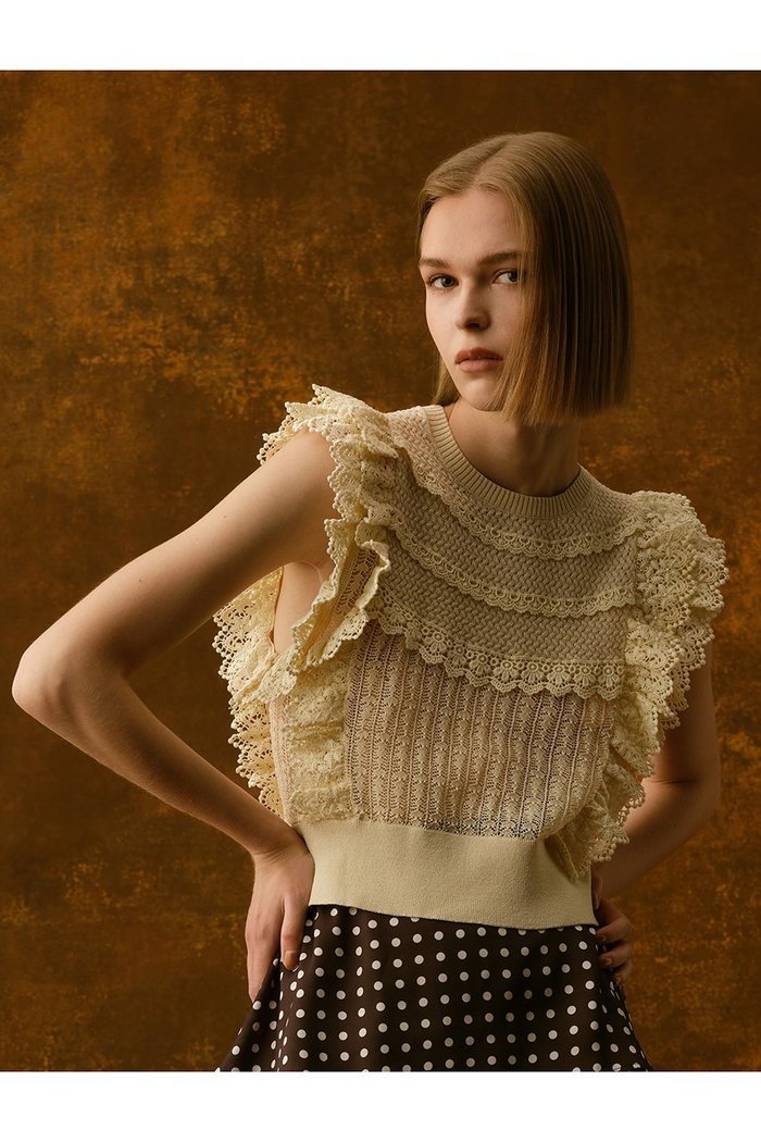 【アルアバイル/allureville】の【Loulou Willoughby】レースフリルニットプルオーバー インテリア・キッズ・メンズ・レディースファッション・服の通販 founy(ファニー) https://founy.com/ ファッション Fashion レディースファッション Fashion for Women トップス・カットソー Cut & Sew Tops ニット Knit Tops & Sweaters カジュアルプルオーバー・ニットトップス Pullovers & Knit Tops / Casual Pullovers アンティーク Antique-Inspired ティアード Tiered, Tiered Style ノースリーブ Sleeveless, No-Sleeve レース Lace, Lace Fabric |ID: prp329100004589621 ipo3291000000035937546