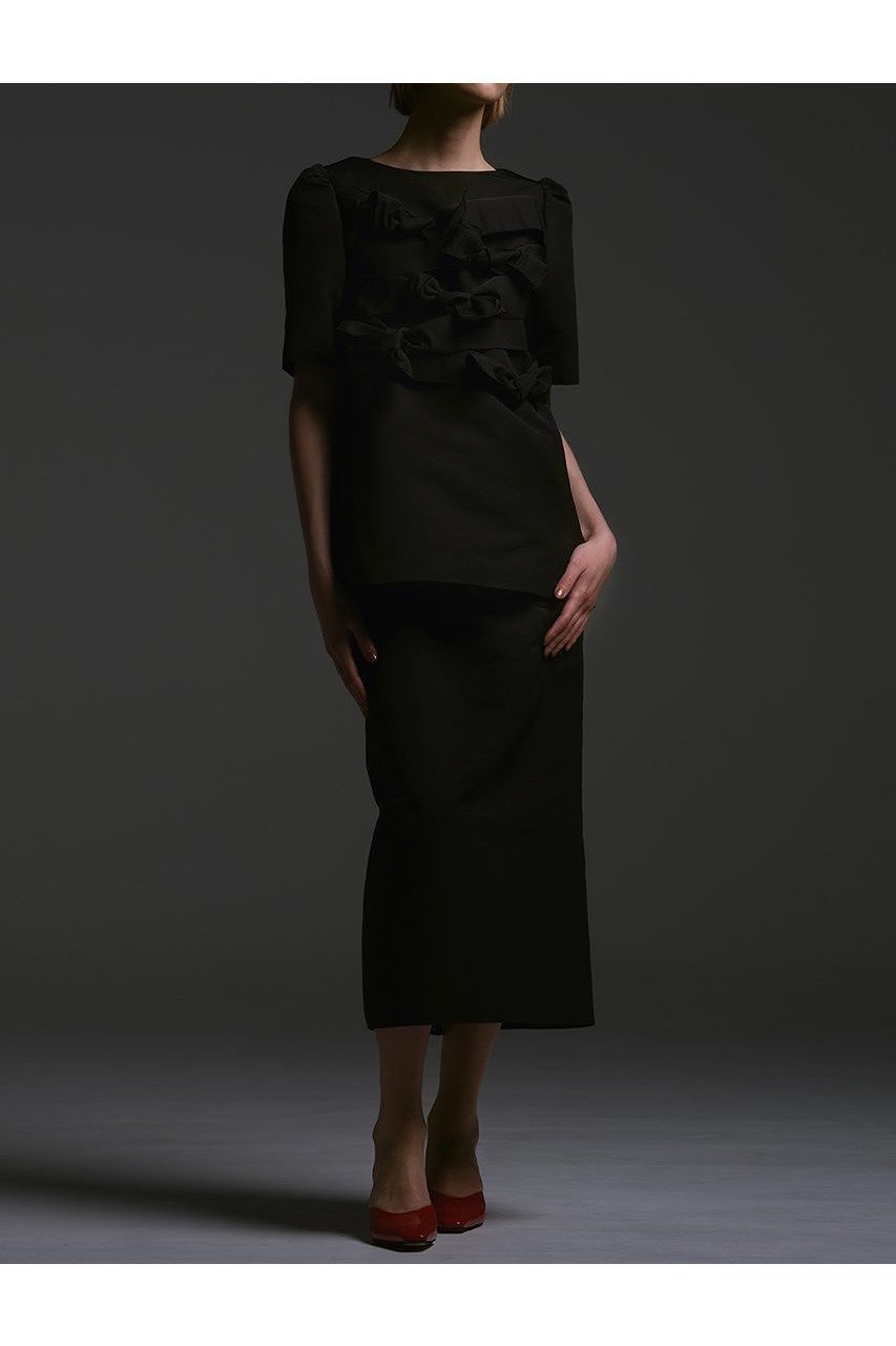 【アルアバイル/allureville】の【Loulou Willoughby】ランダムリボンタフタブラウス 人気、トレンドファッション・服の通販 founy(ファニー) 　ファッション　Fashion　レディースファッション　Ladies' Fashion Online　トップス・カットソー　Tops/Tshirt　シャツ/ブラウス　Shirts/Blouses　おすすめ　Recommend　ギャザー　Gather　グログラン　Grosgrain　ショート　Short　スリーブ　Sleeve　ランダム　Random　リボン　Ribbon　エレガント 上品　Elegant　NEW・新作・新着・新入荷　New Arrivals　other-7|ID: prp329100004589629 ipo3291000000032562649