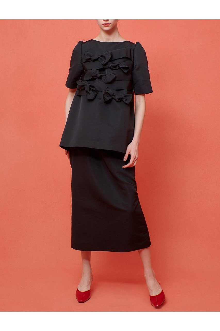 【アルアバイル/allureville】の【Loulou Willoughby】ランダムリボンタフタブラウス 人気、トレンドファッション・服の通販 founy(ファニー) 　ファッション　Fashion　レディースファッション　Ladies' Fashion Online　トップス・カットソー　Tops/Tshirt　シャツ/ブラウス　Shirts/Blouses　おすすめ　Recommend　ギャザー　Gather　グログラン　Grosgrain　ショート　Short　スリーブ　Sleeve　ランダム　Random　リボン　Ribbon　エレガント 上品　Elegant　NEW・新作・新着・新入荷　New Arrivals　other-8|ID: prp329100004589629 ipo3291000000032562650