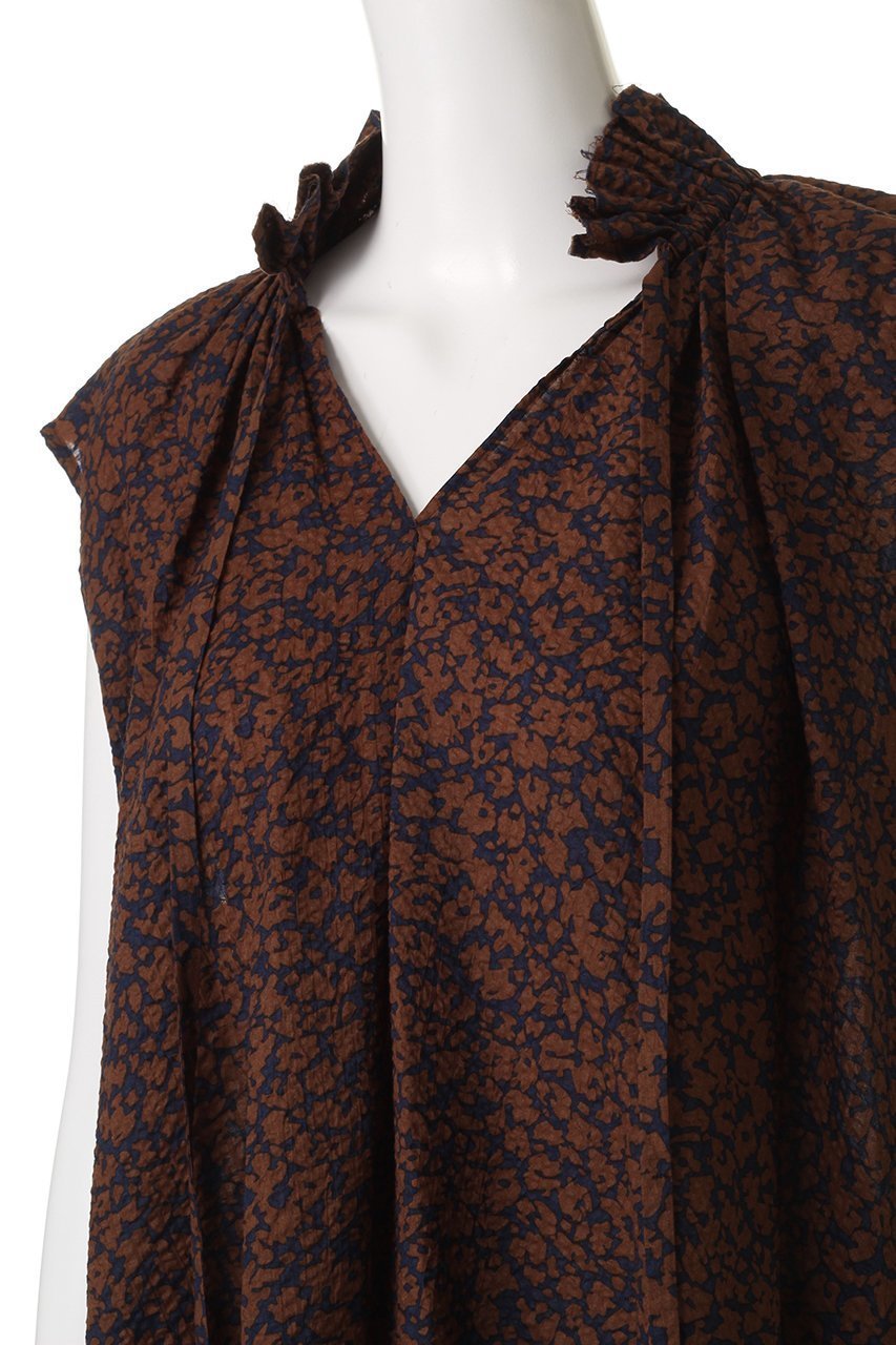 【ハウス オブ ロータス/HOUSE OF LOTUS】のウェーブプリントギャザーノースリーブブラウス 人気、トレンドファッション・服の通販 founy(ファニー) 　ファッション　Fashion　レディースファッション　Fashion for Women　トップス・カットソー　Cut & Sew Tops　キャミソール&ノースリーブ　Camisoles & Sleeveless Tops　シャツ・ブラウス・オフィスカジュアル　Elegant Blouses & Button-Ups　ギャザー　Gathered, Ruffled　サッカー　Seersucker, Summer Fabric　スリット　Slit, Slit Detail　ノースリーブ　Sleeveless, No-Sleeve　フリル　Frill, Ruffle　プリント　Print, Printed Pattern　モザイク　Mosaic, Geometric Pattern　夏　Summer　other-5|ID: prp329100004592173 ipo3291000000034515013