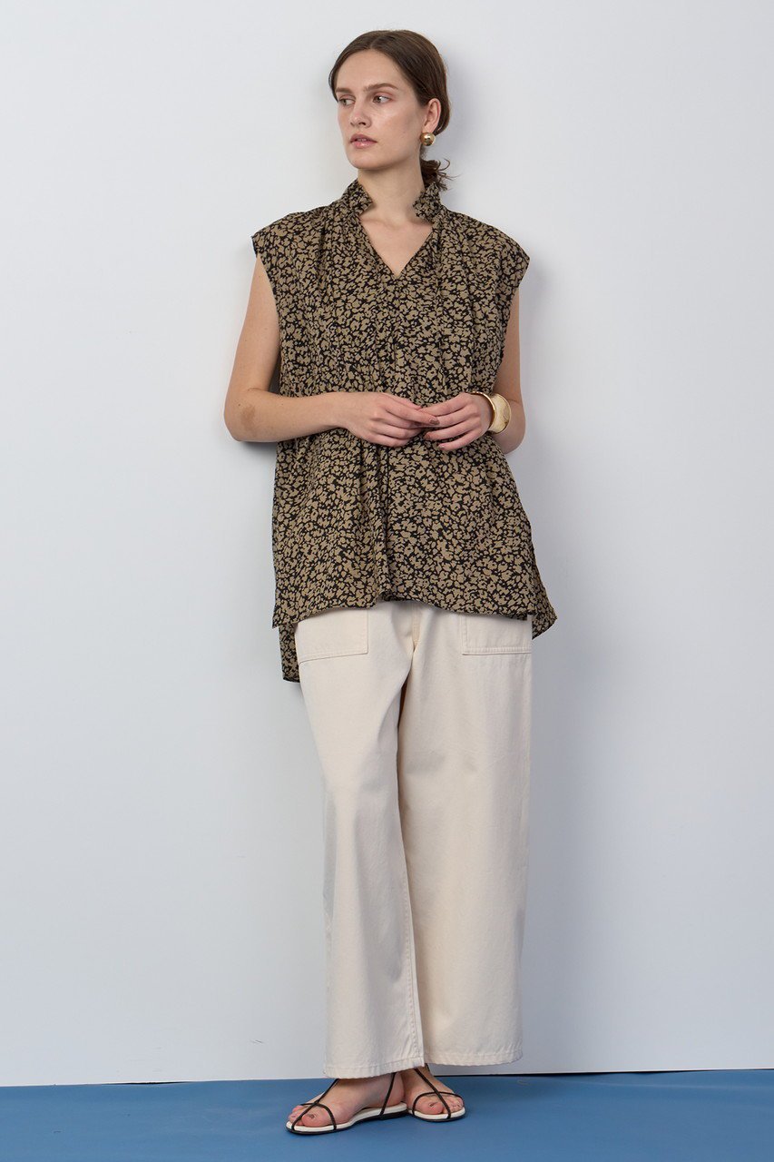 【ハウス オブ ロータス/HOUSE OF LOTUS】のウェーブプリントギャザーノースリーブブラウス 人気、トレンドファッション・服の通販 founy(ファニー) 　ファッション　Fashion　レディースファッション　Fashion for Women　トップス・カットソー　Cut & Sew Tops　キャミソール&ノースリーブ　Camisoles & Sleeveless Tops　シャツ・ブラウス・オフィスカジュアル　Elegant Blouses & Button-Ups　ギャザー　Gathered, Ruffled　サッカー　Seersucker, Summer Fabric　スリット　Slit, Slit Detail　ノースリーブ　Sleeveless, No-Sleeve　フリル　Frill, Ruffle　プリント　Print, Printed Pattern　モザイク　Mosaic, Geometric Pattern　夏　Summer　other-6|ID: prp329100004592173 ipo3291000000034515014