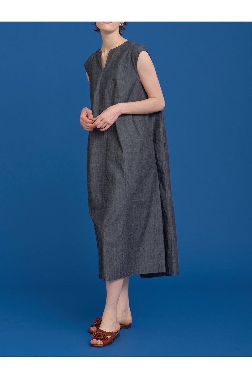 【ハウス オブ ロータス/HOUSE OF LOTUS】のシャンブレーデニムフォルムワンピース 人気、トレンドファッション・服の通販 founy(ファニー) 　ファッション　Fashion　レディースファッション　Ladies' Fashion Online　ワンピース　Dress　チュニック　Tunic　2025年　2025　2025-2026秋冬・A/W　Aw/Autumn/Winter/Fw/Fall/2025-2026　インディゴ　Indigo　シャンブレー　Chambray　チュニック　Tunic　フォルム　Form　フロント　Front　ロング　Long　エレガント 上品　Elegant　A/W・秋冬　Aw・Autumn/Winter・Fw・Fall-Winter　other-6|ID: prp329100004592179 ipo3291000000032601492