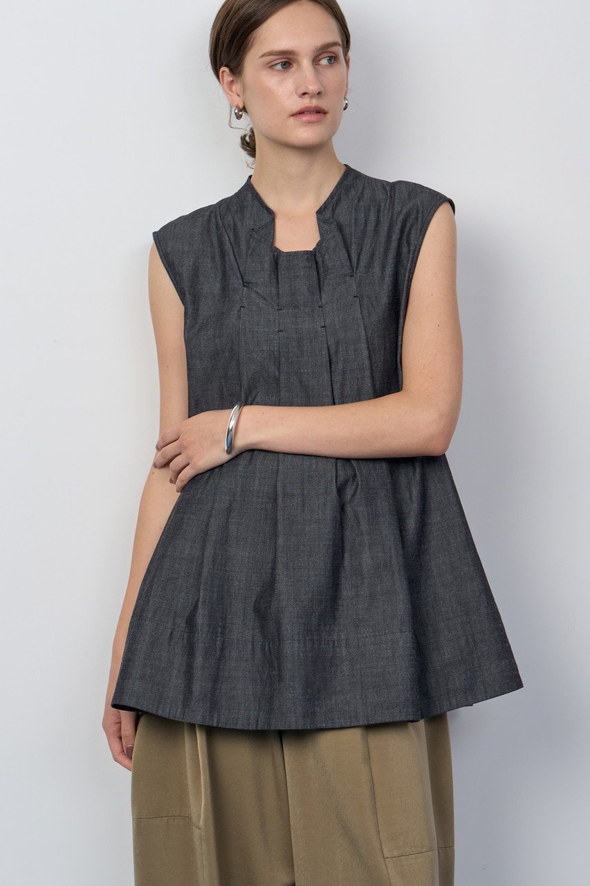 【ハウス オブ ロータス/HOUSE OF LOTUS】のシャンブレーデニムラッフルブラウス 人気、トレンドファッション・服の通販 founy(ファニー) 　ファッション　Fashion　レディースファッション　Fashion for Women　トップス・カットソー　Cut & Sew Tops　キャミソール&ノースリーブ　Camisoles & Sleeveless Tops　シャツ・ブラウス・オフィスカジュアル　Elegant Blouses & Button-Ups　インディゴ　Indigo Denim　エレガント 上品　Elegant　シャンブレー　Chambray, Denim-Like Fabric　デニム　Denim, Jeans Material　ノースリーブ　Sleeveless, No-Sleeve　ラッフル　Ruffle, Frill　other-6|ID: prp329100004592180 ipo3291000000034515057