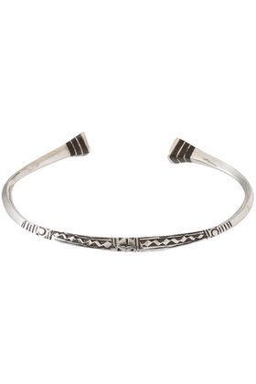 【マルティニーク/martinique】の【ADAWAT N TUAREG】Tafoukt ブレスレット 人気、トレンドファッション・服の通販 founy(ファニー) ファッション Fashion レディースファッション Fashion for Women ジュエリー Jewelry チェーン＆カフブレスレット Cuff & Chain Bracelets バングル・カフブレスレット Bangles & Cuff Bracelets シルバー Silver, Metallic Silver ジュエリー Jewelry, Accessories バングル Bangle, Bracelet ブレスレット Bracelet, Wristband モチーフ Motif, Design Theme |ID:prp329100004592204