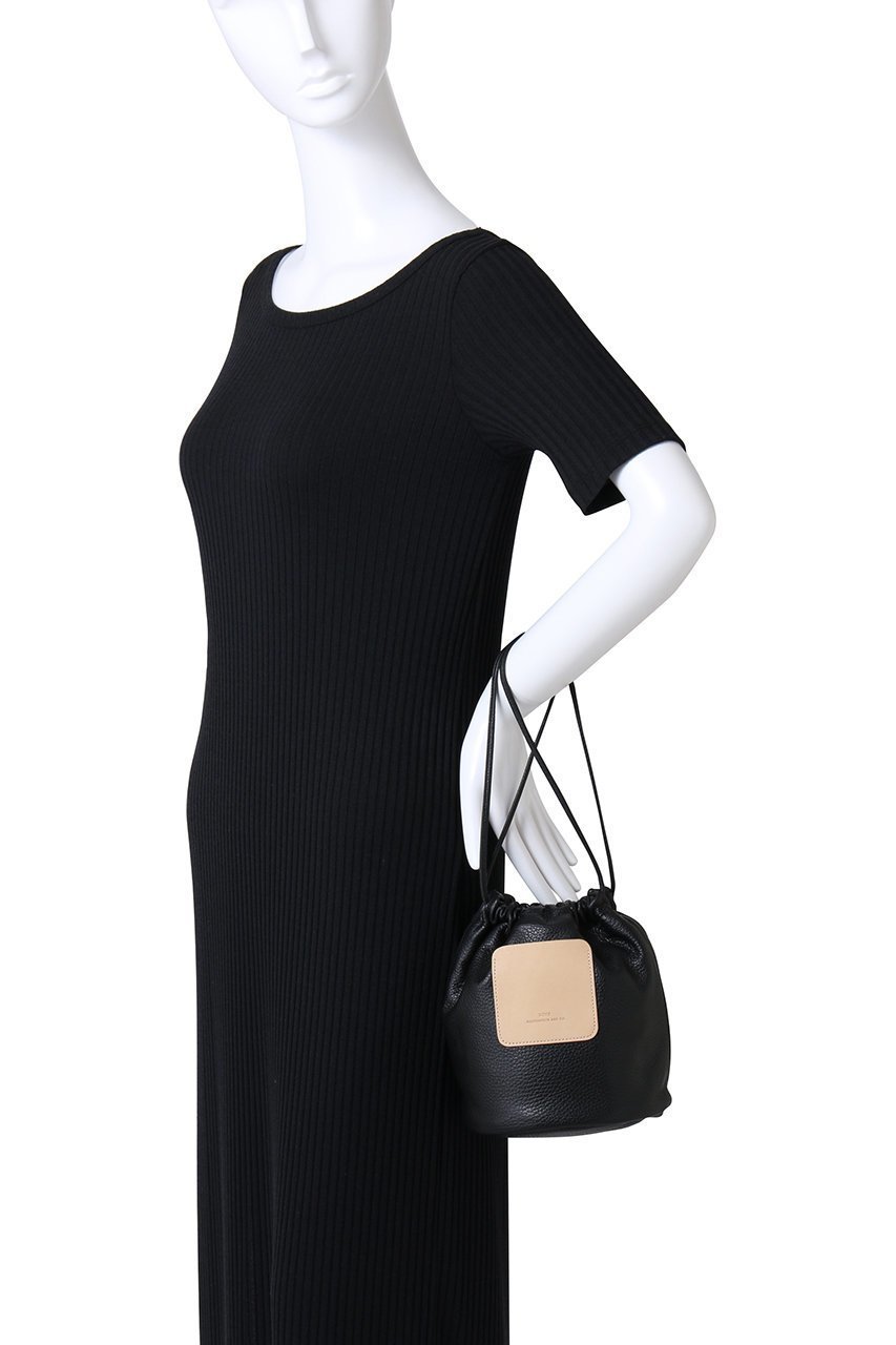 【サイ サイベーシックス/Scye SCYE BASICS】の【UNISEX】Shrink レザー ドローストリング バッグ 人気、トレンドファッション・服の通販 founy(ファニー) 　ファッション　Fashion　レディースファッション　Fashion for Women　バッグ　Bags　ユニセックス　Unisex, Genderless　おすすめ　Recommended / Our Picks　スマート　Smart, Elegant　ドローストリング　Drawstring, Pull Cord　リップ　Lip, Lip Motif　巾着　Drawstring Bag, Kinchaku　財布　Wallet, Purse　other-2|ID: prp329100004592298 ipo3291000000036660802