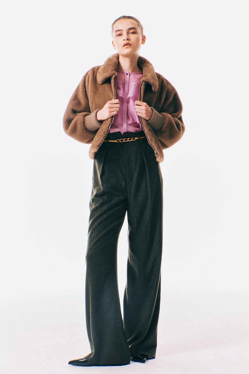 【アナイ/ANAYI】のラメストライプパンツ 人気、トレンドファッション・服の通販 founy(ファニー) 　ファッション　Fashion　レディースファッション　Fashion for Women　パンツ　Pants & Trousers　おすすめ　Recommended / Our Picks　ウォーム　Warm Fabric　ストライプ　Stripe, Striped Pattern　フェミニン　Feminine, Girly　フロント　Front, Front Design　マニッシュ　Mannish, Boyish　ミックス　Mix, Mixed Style　ワイド　Wide, Wide Fit　再入荷　Restock / Back in Stock　other-7|ID: prp329100004593387 ipo3291000000035053285