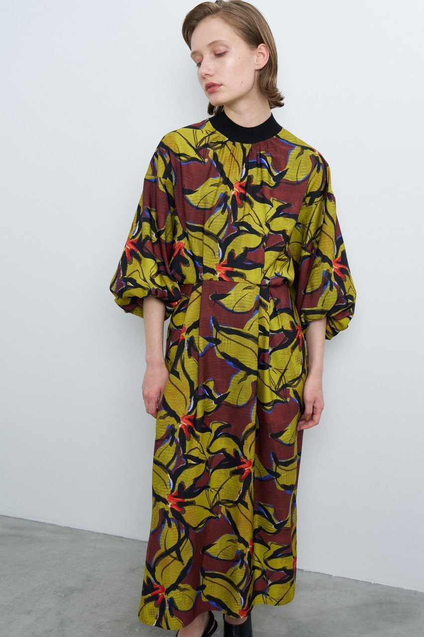 【ランバン オン ブルー/LANVIN en Bleu】のBlueAmberプリントワンピース 人気、トレンドファッション・服の通販 founy(ファニー) 　ファッション　Fashion　レディースファッション　Ladies' Fashion Online　ワンピース　Dress　チュニック　Tunic　おすすめ　Recommend　スリット　Slit　スリーブ　Sleeve　チュニック　Tunic　バルーン　Balloon　フラワー　Flower　プリント　Print　ロング　Long　再入荷　Restock/Back In Stock/Re Arrival　冬　Winter　長袖　Long Sleeve　other-5|ID: prp329100004593413 ipo3291000000032615024