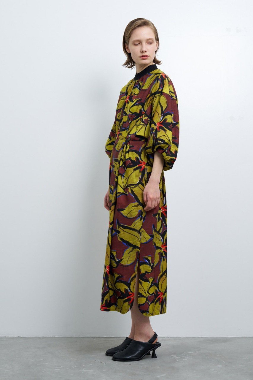 【ランバン オン ブルー/LANVIN en Bleu】のBlueAmberプリントワンピース 人気、トレンドファッション・服の通販 founy(ファニー) 　ファッション　Fashion　レディースファッション　Ladies' Fashion Online　ワンピース　Dress　チュニック　Tunic　おすすめ　Recommend　スリット　Slit　スリーブ　Sleeve　チュニック　Tunic　バルーン　Balloon　フラワー　Flower　プリント　Print　ロング　Long　再入荷　Restock/Back In Stock/Re Arrival　冬　Winter　長袖　Long Sleeve　other-7|ID: prp329100004593413 ipo3291000000032615026