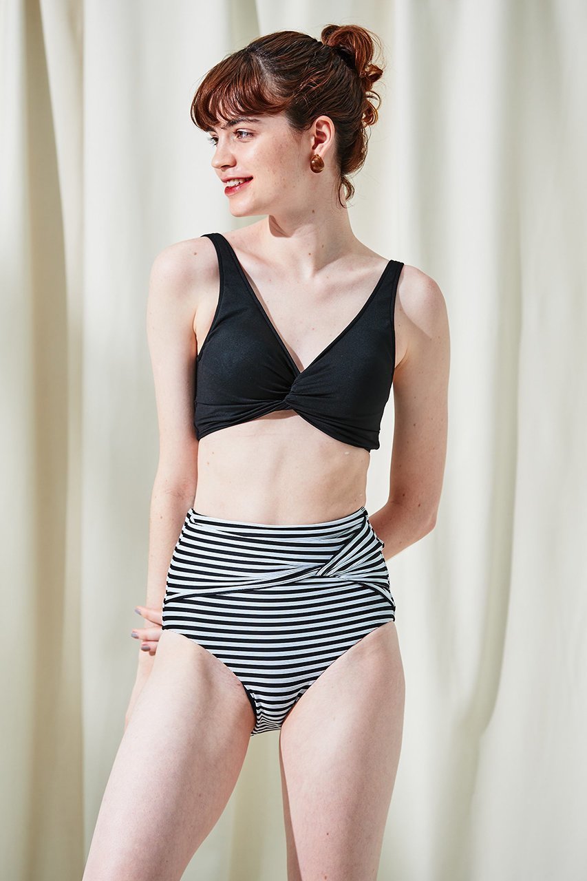 【レイール/Reir】のJL NAIR ツイストビスチェ 人気、トレンドファッション・服の通販 founy(ファニー) 　ファッション　Fashion　レディースファッション　Fashion for Women　水着　Swimwear　レディース水着・ビーチウェア　Swimwear & Beachwear　アンダー　Underwear Essentials　ギャザー　Gathered, Ruffled　ショルダー　Shoulder, Shoulder Strap　スポーツ　Sports, Activewear　デコルテ　Décolleté, Neckline　ビキニ　Bikini, Two-Piece Swimsuit　ビスチェ　Bustier, Corset Top　ビーチ　Beach, Seaside　リボン　Ribbon, Bow　リラックス　Relax, Relaxed Fit　水着　Swimsuit, Swimwear　other-8|ID: prp329100004593502 ipo3291000000033474321