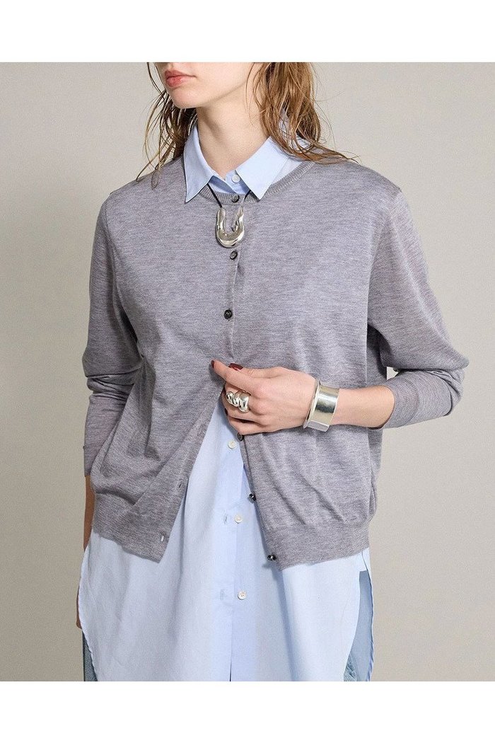 【ブリル/BRILL】の18G クルーネックカーディガン インテリア・キッズ・メンズ・レディースファッション・服の通販 founy(ファニー) https://founy.com/ ファッション Fashion レディースファッション Ladies' Fashion Online トップス・カットソー Tops/Tshirt ニット Knit Tops カーディガン Cardigans カーディガン Cardigan コンパクト Compact シアー Sheer ツイスト Twist ドレープ Drape エレガント 上品 Elegant 再入荷 Restock/Back In Stock/Re Arrival |ID: prp329100004594171 ipo3291000000032630700