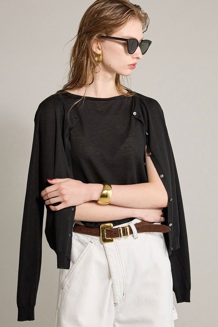 【ブリル/BRILL】の18G クルーネックカーディガン インテリア・キッズ・メンズ・レディースファッション・服の通販 founy(ファニー) https://founy.com/ ファッション Fashion レディースファッション Fashion for Women トップス・カットソー Cut & Sew Tops ニット Knit Tops & Sweaters カーディガン・羽織り Layered Style Cardigans カーディガン Cardigan, Knitwear コンパクト Compact, Small Size シアー Sheer, See-Through ツイスト Tweed, Tweed Fabric ドレープ Drape, Draping Fabric エレガント 上品 Elegant |ID: prp329100004594171 ipo3291000000035931843