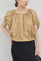 【ガリャルダガランテ/GALLARDAGALANTE】のタフタギャザーブラウス 人気、トレンドファッション・服の通販 founy(ファニー) ファッション Fashion レディースファッション Ladies' Fashion Online トップス・カットソー Tops/Tshirt シャツ/ブラウス Shirts/Blouses おすすめ Recommend キャップ Cap ギャザー Gather ショート Short スリーブ Sleeve タフタ Taffeta デニム Denim リボン Ribbon NEW・新作・新着・新入荷 New Arrivals |ID:prp329100004594179