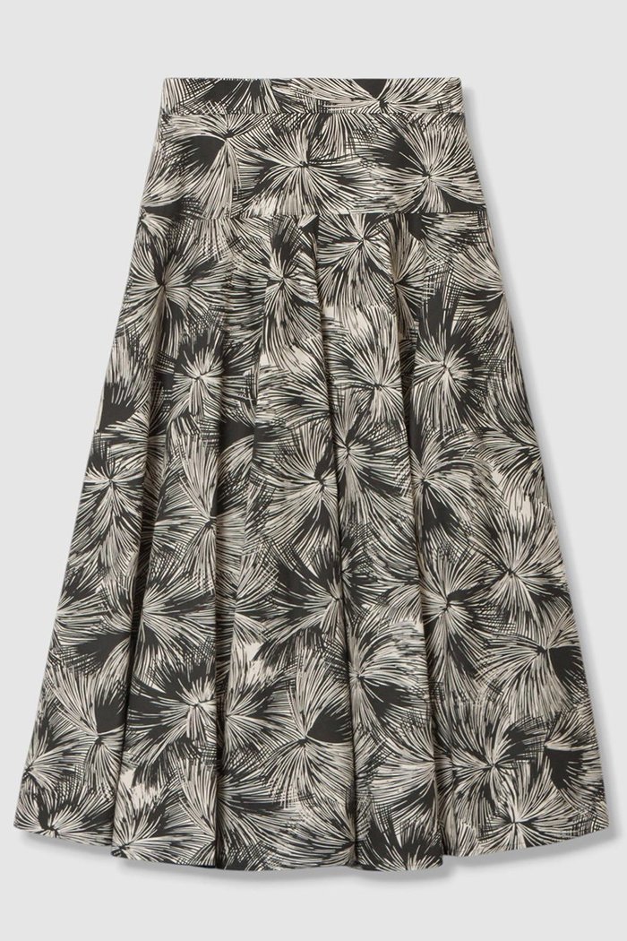 【アナイ/ANAYI】のブラッシュフラワープリントフレア スカート インテリア・キッズ・メンズ・レディースファッション・服の通販 founy(ファニー) https://founy.com/ ファッション Fashion レディースファッション Fashion for Women スカート Skirts Aライン・フレアスカート A-Line & Flared Skirts ロングスカート Long Skirts / Maxi & Midi Skirts ストレッチ Stretch, Stretchy Fabric フレア Flare, Flared プリント Print, Printed Pattern モノトーン Monotone, Black and White ロング Long, Long-Length 再入荷 Restock / Back in Stock |ID: prp329100004594188 ipo3291000000034988684