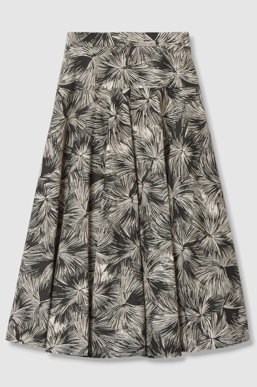 【アナイ/ANAYI】のブラッシュフラワープリントフレア スカート 人気、トレンドファッション・服の通販 founy(ファニー) 　ファッション　Fashion　レディースファッション　Fashion for Women　スカート　Skirts　Aライン・フレアスカート　A-Line & Flared Skirts　ロングスカート　Long Skirts / Maxi & Midi Skirts　ストレッチ　Stretch, Stretchy Fabric　フレア　Flare, Flared　プリント　Print, Printed Pattern　モノトーン　Monotone, Black and White　ロング　Long, Long-Length　 other-1|ID: prp329100004594188 ipo3291000000035696588