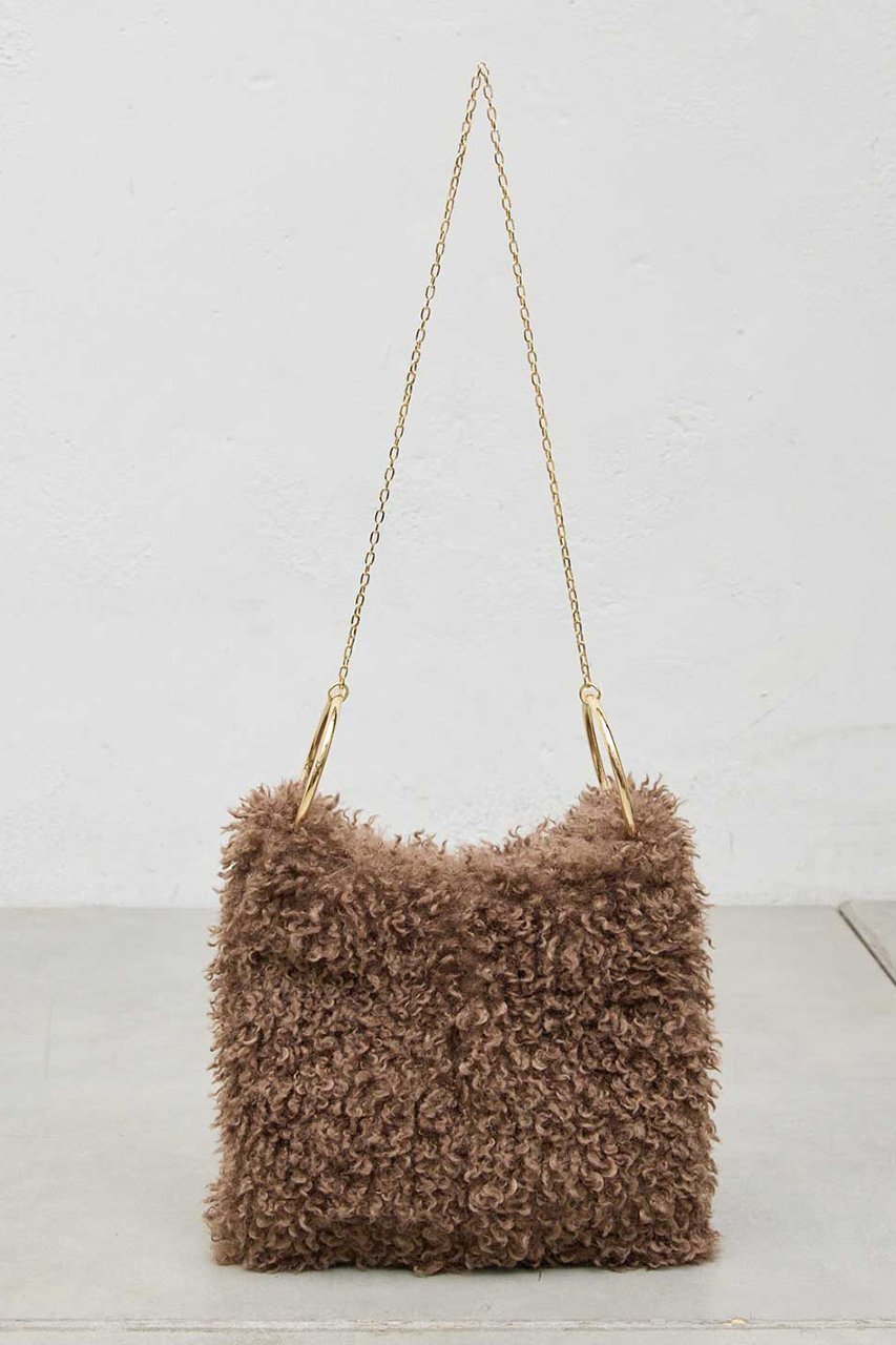 【ガリャルダガランテ/GALLARDAGALANTE】の【2.718】フェイクファーリングバッグ 人気、トレンドファッション・服の通販 founy(ファニー) 　ファッション　Fashion　レディースファッション　Fashion for Women　バッグ　Bags　ショルダー　Shoulder, Shoulder Strap　シンプル　Simple, Minimal　チェーン　Chain, Chain Strap　ハンド　Hand, Handmade　マグネット　Magnet, Magnetic Closure　エレガント 上品　Elegant　再入荷　Restock / Back in Stock　other-3|ID: prp329100004594200 ipo3291000000035280616