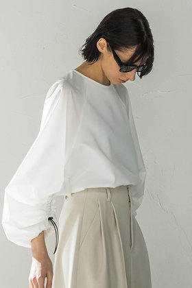【エッセン ロートレアモン/ESSEN LAUTREAMONT】 ナイロンダンボール切替ジャージートップス人気、トレンドファッション・服の通販 founy(ファニー) ファッション Fashion レディースファッション Ladies' Fashion Online トップス・カットソー Tops/Tshirt シャツ/ブラウス Shirts/Blouses ロング / Tシャツ T-Shirts カットソー Cut and Sewn エレガント 上品 Elegant ギャザー Gather スリーブ Sleeve リラックス Relax ロング Long 再入荷 Restock/Back In Stock/Re Arrival 切替 Switching |ID:prp329100004595104