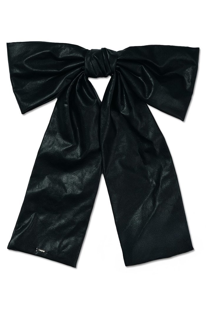 【ヘイップ/heyep】のFaux Leather Large Bow Barette インテリア・キッズ・メンズ・レディースファッション・服の通販 founy(ファニー) https://founy.com/ ファッション Fashion レディースファッション Ladies' Fashion Online シュシュ / ヘアアクセ Hair Accessories 2025年 2025 2025-2026秋冬・A/W Aw/Autumn/Winter/Fw/Fall/2025-2026 アクセサリー Accessories シンプル Simple バレッタ Valletta フェイクレザー Faux Leather フォルム Form リボン Ribbon A/W・秋冬 Aw・Autumn/Winter・Fw・Fall-Winter |ID: prp329100004595109 ipo3291000000032648629