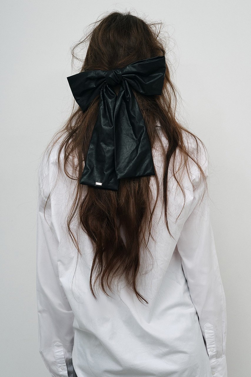 【ヘイップ/heyep】のFaux Leather Large Bow Barette 人気、トレンドファッション・服の通販 founy(ファニー) 　ファッション　Fashion　レディースファッション　Ladies' Fashion Online　シュシュ / ヘアアクセ　Hair Accessories　2025年　2025　2025-2026秋冬・A/W　Aw/Autumn/Winter/Fw/Fall/2025-2026　アクセサリー　Accessories　シンプル　Simple　バレッタ　Valletta　フェイクレザー　Faux Leather　フォルム　Form　リボン　Ribbon　A/W・秋冬　Aw・Autumn/Winter・Fw・Fall-Winter　other-4|ID: prp329100004595109 ipo3291000000032648637