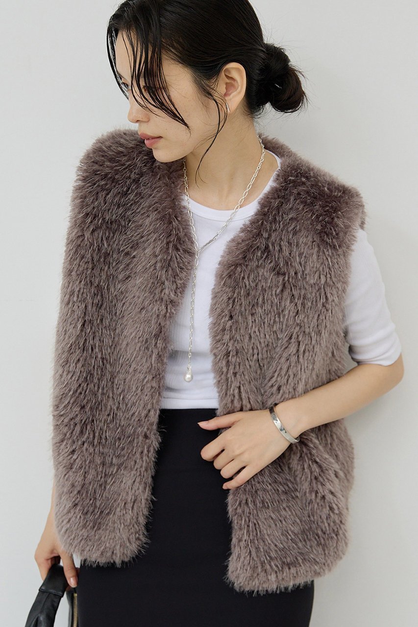 【ガリャルダガランテ/GALLARDAGALANTE】のフェイクカシミヤベスト 人気、トレンドファッション・服の通販 founy(ファニー) 　ファッション　Fashion　レディースファッション　Ladies' Fashion Online　アウター　Coat Outerwear　ジャケット　Jackets　ジャケット　Jacket　トレンド　Trend　フロント　Front　ベスト　Vest　ベーシック　Basic　定番　Standard　NEW・新作・新着・新入荷　New Arrivals　A/W・秋冬　Aw・Autumn/Winter・Fw・Fall-Winter　軽量　Lightweight　other-8|ID: prp329100004595130 ipo3291000000032648886