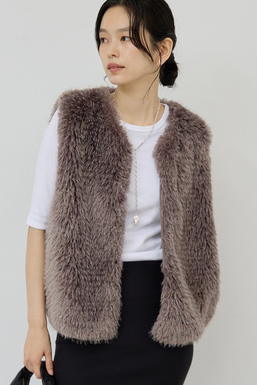 【ガリャルダガランテ/GALLARDAGALANTE】のフェイクカシミヤベスト 人気、トレンドファッション・服の通販 founy(ファニー) 　ファッション　Fashion　レディースファッション　Fashion for Women　アウター　Coat / Outerwear Collection　レディースジャケット・軽アウター　Jackets　ジャケット　Jacket, Outerwear　トレンド　Trend, Trending Now　フロント　Front, Front Design　ベスト　Vest, Waistcoat　ベーシック　Basic, Essential　再入荷　Restock / Back in Stock　定番　Standard, Basic Item　A/W・秋冬　Autumn/Winter　軽量　Lightweight, Ultra Light　other-7|ID: prp329100004595130 ipo3291000000035764705