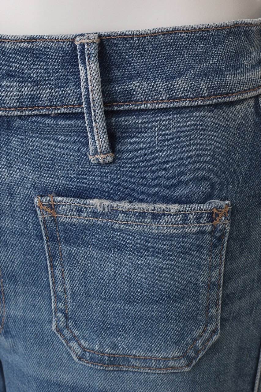 【マザー/MOTHER】のPATCH PKT MID RISE MAVEN ANKLE クロップドデニム (AVN) 人気、トレンドファッション・服の通販 founy(ファニー) 　ファッション　Fashion　レディースファッション　Fashion for Women　パンツ　Pants & Trousers　デニムパンツ・ジーンズ・美脚デニム　Denim Jeans & Pants　アンクル　Ankle-Length Design　シューズ　Shoes, Footwear　ストレート　Straight, Straight Cut　スニーカー　Sneakers, Trainers　デニム　Denim, Jeans Material　バランス　Balance, Style Balance　フィット　Fit, Slim Fit　フラット　Flat, Flat Shoes　フロント　Front, Front Design　ポケット　Pocket, Pocket Detail　モダン　Modern, Contemporary　定番　Standard, Basic Item　other-6|ID: prp329100004595133 ipo3291000000035661913