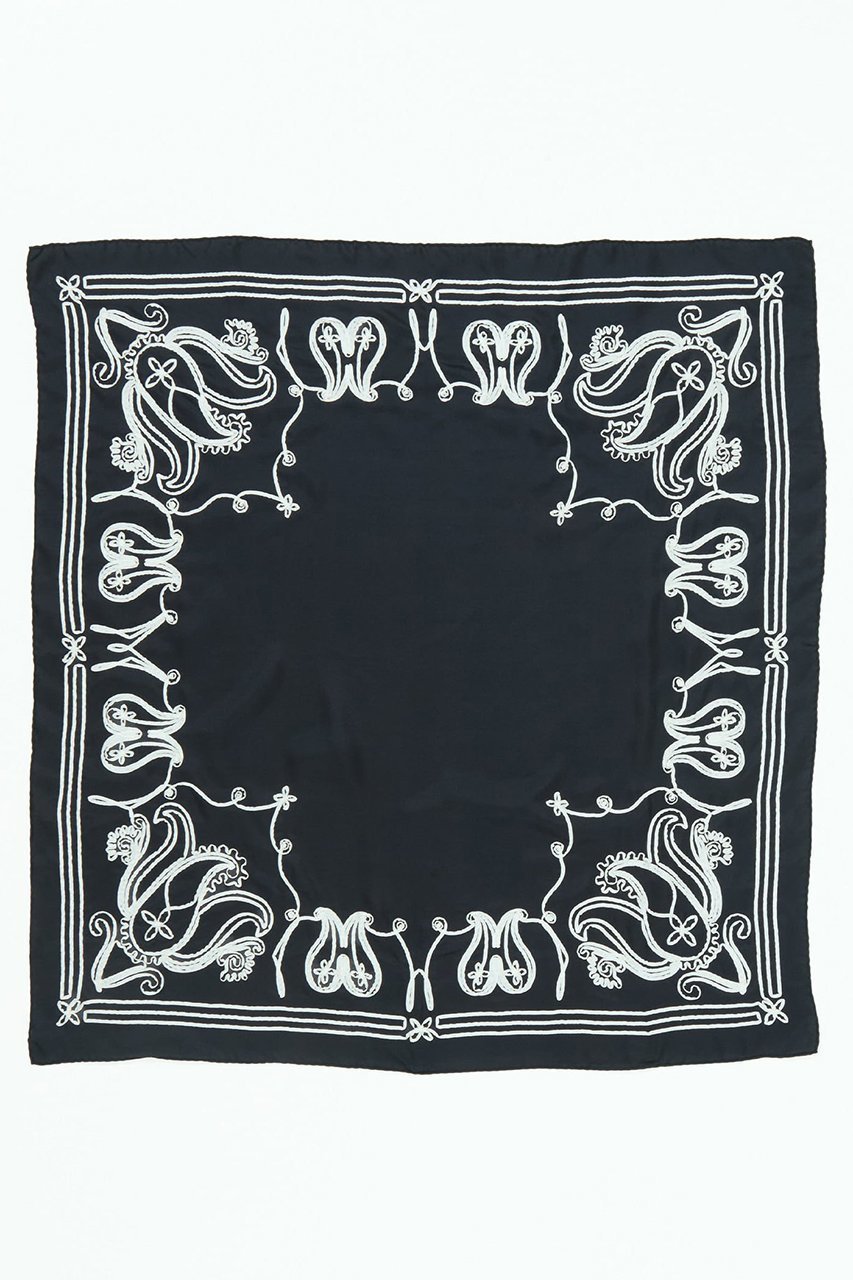 【マルティニーク/martinique】の《別注》【ASAUCE MELER】テープエンブロイダリーバンダナスカーフ 人気、トレンドファッション・服の通販 founy(ファニー) 　ファッション　Fashion　レディースファッション　Fashion for Women　ストール　Soft & Warm Scarves　マフラー・スヌード / 冬小物の定番　Scarves & Mufflers　ヴィンテージ　Vintage Style　シルク　Silk, 100% Silk　シンプル　Simple, Minimal　スカーフ　Scarf, Neckwear　ストール　Stole, Wrap　人気　Popular, Best Seller　バンダナ　Bandana, Head Scarf　別注　Limited Edition, Custom Order　マフラー　Scarf, Muffler　other-2|ID: prp329100004595140 ipo3291000000035531330