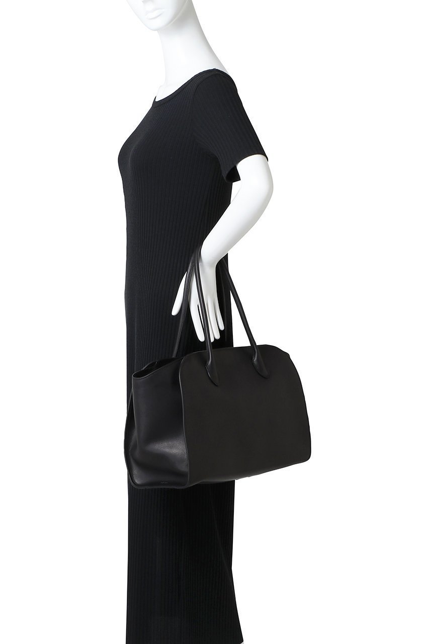 【ザ ロウ/THE ROW】のMARLO 14(SADDLE LEATHER) 人気、トレンドファッション・服の通販 founy(ファニー) 　ファッション　Fashion　レディースファッション　Ladies' Fashion Online　バッグ　Bags　2025年　2025　2025-2026秋冬・A/W　2025–2026 Fall/Winter Fashion A/W　シンプル　Simple　トレンド　Trend　旅行　Travel　A/W・秋冬　Aw・Autumn/Winter・Fw・Fall-Winter　ビジネス 仕事 通勤　Business　other-2|ID: prp329100004599365 ipo3291000000032694591