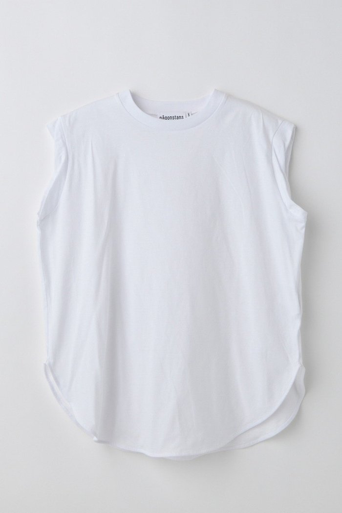 【ナゴンスタンス/nagonstans】のround-hem tank top/タンクトップ インテリア・キッズ・メンズ・レディースファッション・服の通販 founy(ファニー) https://founy.com/ ファッション Fashion レディースファッション Ladies' Fashion Online トップス・カットソー Tops/Tshirt キャミソール / ノースリーブ No Sleeves シャツ/ブラウス Shirts/Blouses ロング / Tシャツ T-Shirts カットソー Cut and Sewn キャミソール Camisole タンク Tank バランス Balance ラウンド Round ルーズ Loose NEW・新作・新着・新入荷 New Arrivals |ID: prp329100004599370 ipo3291000000032694670