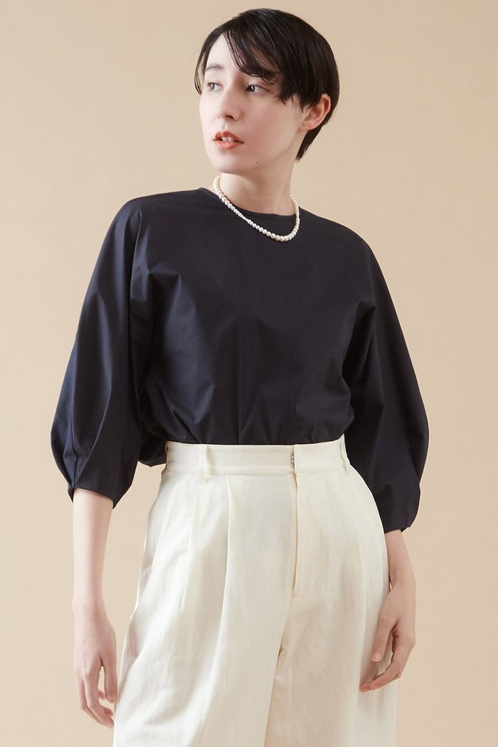 【マルティニーク/martinique】のドルマンコンビプルオーバー インテリア・キッズ・メンズ・レディースファッション・服の通販 founy(ファニー) https://founy.com/ ファッション Fashion レディースファッション Fashion for Women トップス・カットソー Cut & Sew Tops シャツ・ブラウス・オフィスカジュアル Elegant Blouses & Button-Ups カジュアルプルオーバー・ニットトップス Pullovers & Knit Tops / Casual Pullovers おすすめ Recommended / Our Picks カットソー Cut and Sewn Top ショート Short, Short Length スリーブ Sleeve, Long Sleeve / Short Sleeve タイプライター Typewriter Fabric, Crisp Cotton |ID: prp329100004599389 ipo3291000000035391086