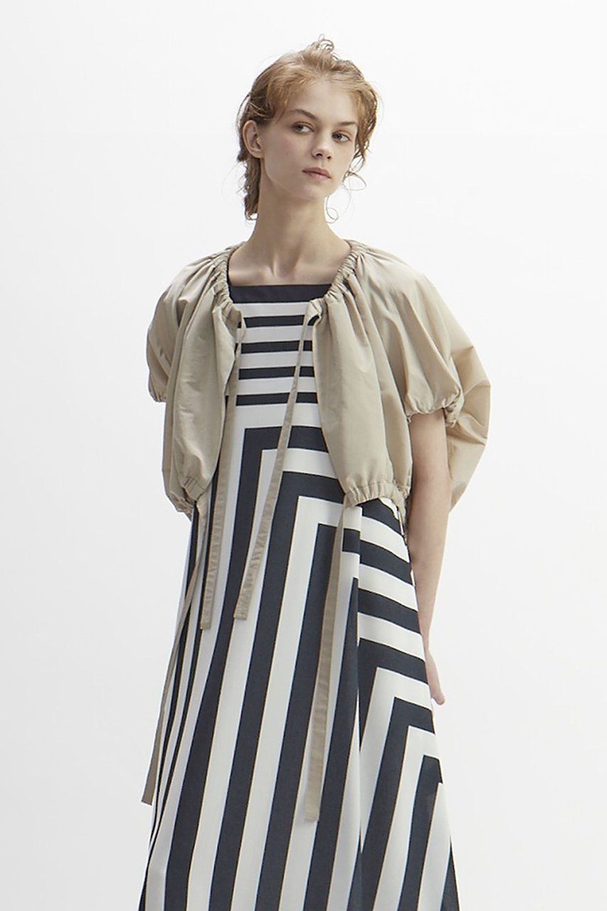 【プレインピープル/PLAIN PEOPLE】のタフタギャザージャケット 人気、トレンドファッション・服の通販 founy(ファニー) ファッション Fashion レディースファッション Fashion for Women アウター Coat / Outerwear Collection レディースジャケット・軽アウター Jackets インナー Innerwear ギャザー Gathered, Ruffled コンパクト Compact, Small Size ジャケット Jacket, Outerwear スリーブ Sleeve, Long Sleeve / Short Sleeve タフタ Taffeta, Structured Fabric リボン Ribbon, Bow other-1|ID: prp329100004599398 ipo3291000000035945359