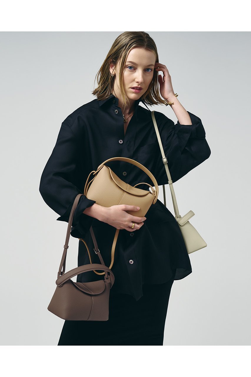【ヴァジック/VASIC】のNoa Mini Mini 2wayハンドバッグ 人気、トレンドファッション・服の通販 founy(ファニー) 　ファッション　Fashion　レディースファッション　Fashion for Women　バッグ　Bags　2025年　2025　2025-2026秋冬・A/W　Autumn/Winter 2025–26 AW25–26　コンパクト　Compact, Small Size　バランス　Balance, Style Balance　フォルム　Silhouette, Form　マグネット　Magnet, Magnetic Closure　A/W・秋冬　Autumn/Winter　other-6|ID: prp329100004600398 ipo3291000000032990673
