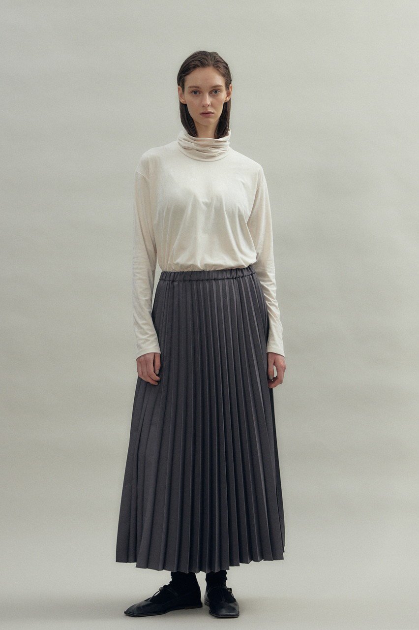 【フローレント/FLORENT】のプリーツ ロングスカート 人気、トレンドファッション・服の通販 founy(ファニー) 　ファッション　Fashion　レディースファッション　Fashion for Women　スカート　Skirts　ロングスカート　Long Skirts / Maxi & Midi Skirts　2025年　2025　2025-2026秋冬・A/W　Autumn/Winter 2025–26 AW25–26　サンダル　Sandals, Summer Shoes　プリーツ　Pleats, Pleated　リラックス　Relax, Relaxed Fit　ロング　Long, Long-Length　エレガント 上品　Elegant　A/W・秋冬　Autumn/Winter　other-6|ID: prp329100004600420 ipo3291000000032703611