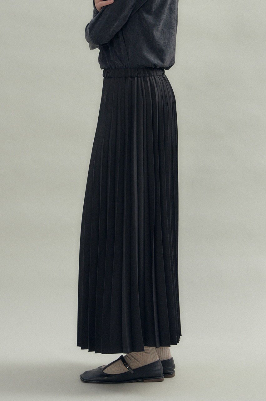 【フローレント/FLORENT】のプリーツ ロングスカート 人気、トレンドファッション・服の通販 founy(ファニー) 　ファッション　Fashion　レディースファッション　Fashion for Women　スカート　Skirts　ロングスカート　Long Skirts / Maxi & Midi Skirts　サンダル　Sandals, Summer Shoes　プリーツ　Pleats, Pleated　リラックス　Relax, Relaxed Fit　ロング　Long, Long-Length　エレガント 上品　Elegant　other-8|ID: prp329100004600420 ipo3291000000035395234