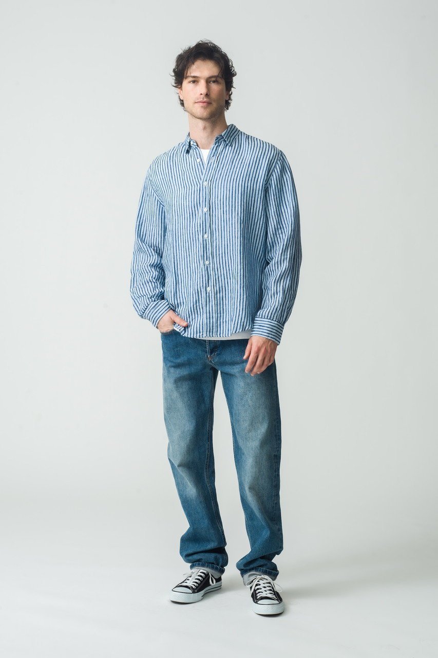 【フランク&アイリーン/Frank&Eileen / MEN】の【MEN】FINBAR イタリアンリネン ライトブルーストライプシャツ 人気、トレンドファッション・服の通販 founy(ファニー) 　ファッション　Fashion　メンズファッション　Fashion for Men　ストライプ　Stripe, Striped Pattern　スリーブ　Sleeve, Long Sleeve / Short Sleeve　センター　Center, Center Line　デニム　Denim, Jeans Material　リネン　Linen, Linen Fabric　ロング　Long, Long-Length　エレガント 上品　Elegant　新作・新入荷　New Arrivals / New In　ビジネス 仕事 通勤　Business / Work / Commuting　other-8|ID: prp329100004600425 ipo3291000000032703651