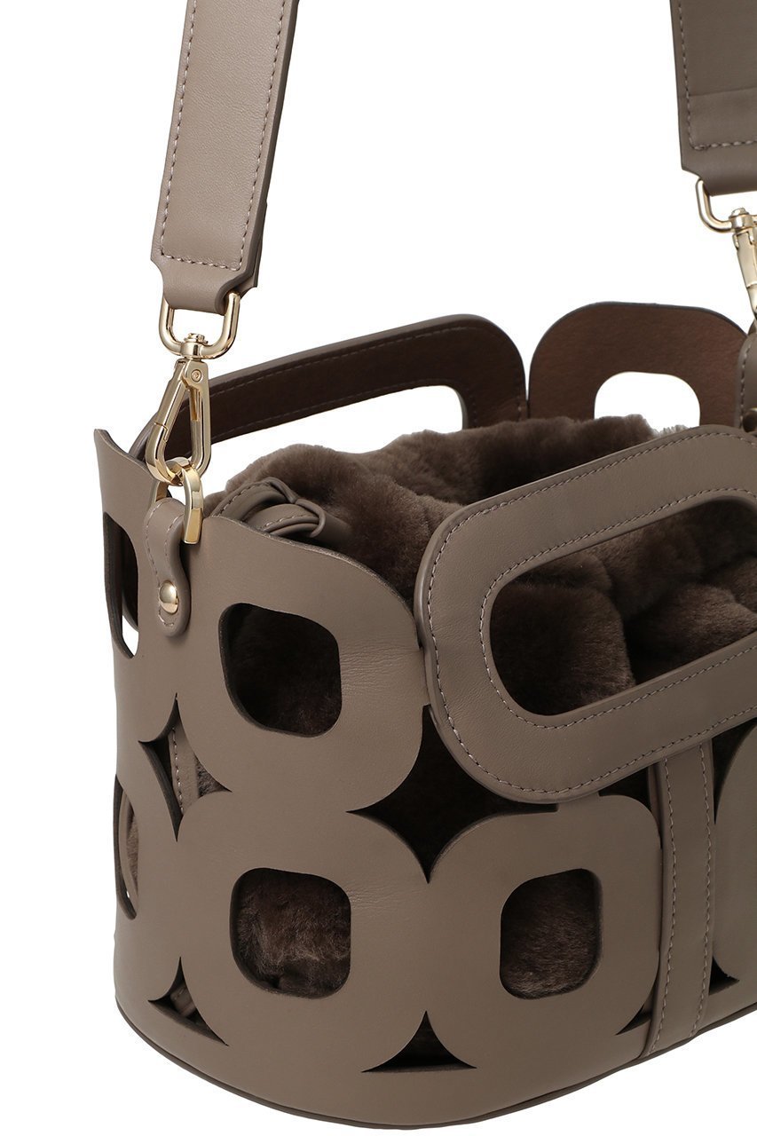 【ペリーコ/PELLICO】のANELLI HANDLES MINI WITH FUR 2wayハンドバッグ 人気、トレンドファッション・服の通販 founy(ファニー) 　ファッション　Fashion　レディースファッション　Fashion for Women　バッグ　Bags　2025年　2025　2025-2026秋冬・A/W　Autumn/Winter 2025–26 AW25–26　エレガント 上品　Elegant　パーティ　Party, Party Style　フェイクファー　Faux Fur, Imitation Fur　ワーク　Workwear, Utility Style　巾着　Drawstring Bag, Kinchaku　A/W・秋冬　Autumn/Winter　other-4|ID: prp329100004601457 ipo3291000000032715637