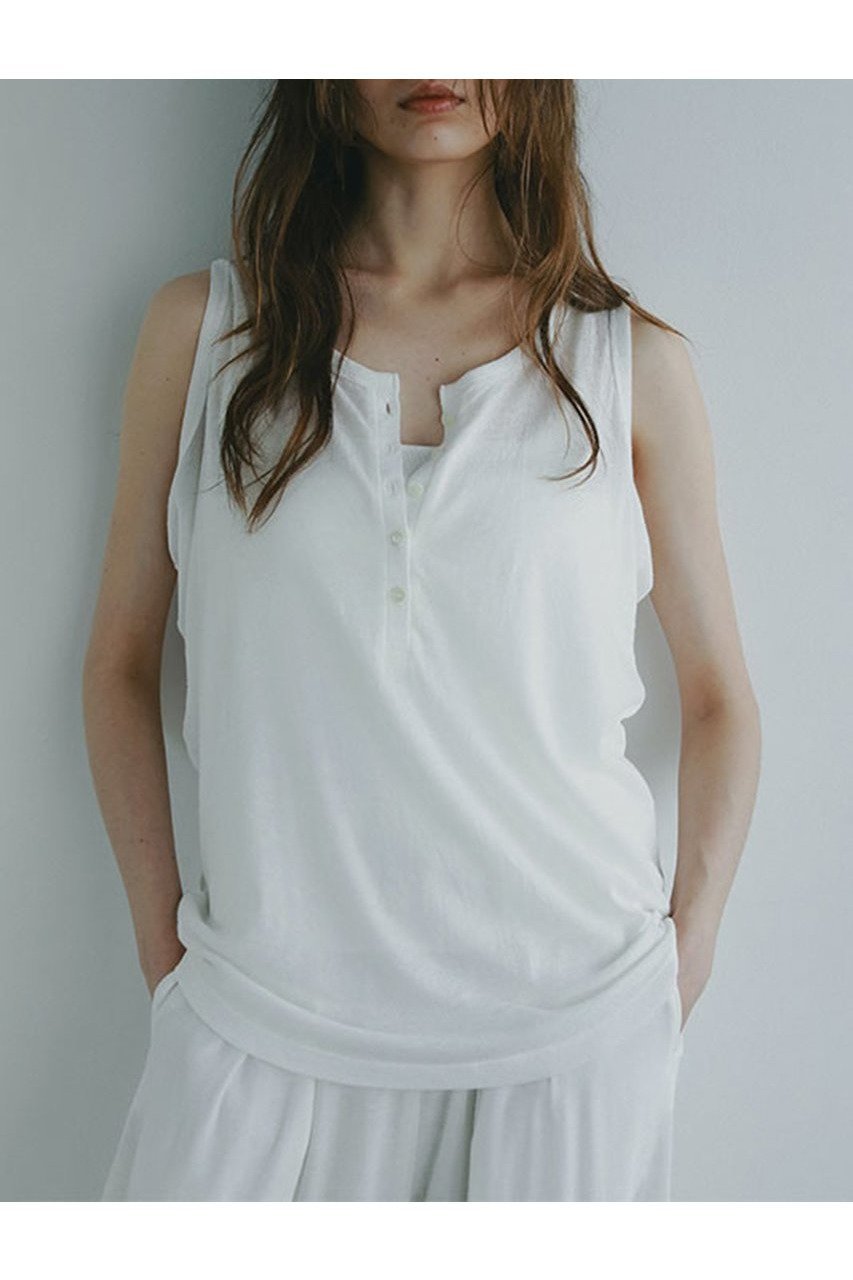 【エトレトウキョウ/ETRE TOKYO】のヘンリーネックエアリータンクトップ インテリア・キッズ・メンズ・レディースファッション・服の通販 founy(ファニー) 　ファッション　Fashion　レディースファッション　Fashion for Women　トップス・カットソー　Cut & Sew Tops　キャミソール&ノースリーブ　Camisoles & Sleeveless Tops　シャツ・ブラウス・オフィスカジュアル　Elegant Blouses & Button-Ups　ロングTシャツ・Tシャツ　Longline T-Shirts & Tees　カットソー・ベーシックTシャツ　Cut-and-Sewn Tops / Stretch Tees & Basics　おすすめ　Recommended / Our Picks　インナー　Innerwear　キャミソール　Camisole, Spaghetti Strap Top　セットアップ　Set-Up, Coordinated Outfit　タンク　Tank Top, Sleeveless Top　フロント　Front, Front Design　新作・新入荷　New Arrivals / New In　ホワイト|ID: prp329100004601467 ipo3291000000032715705