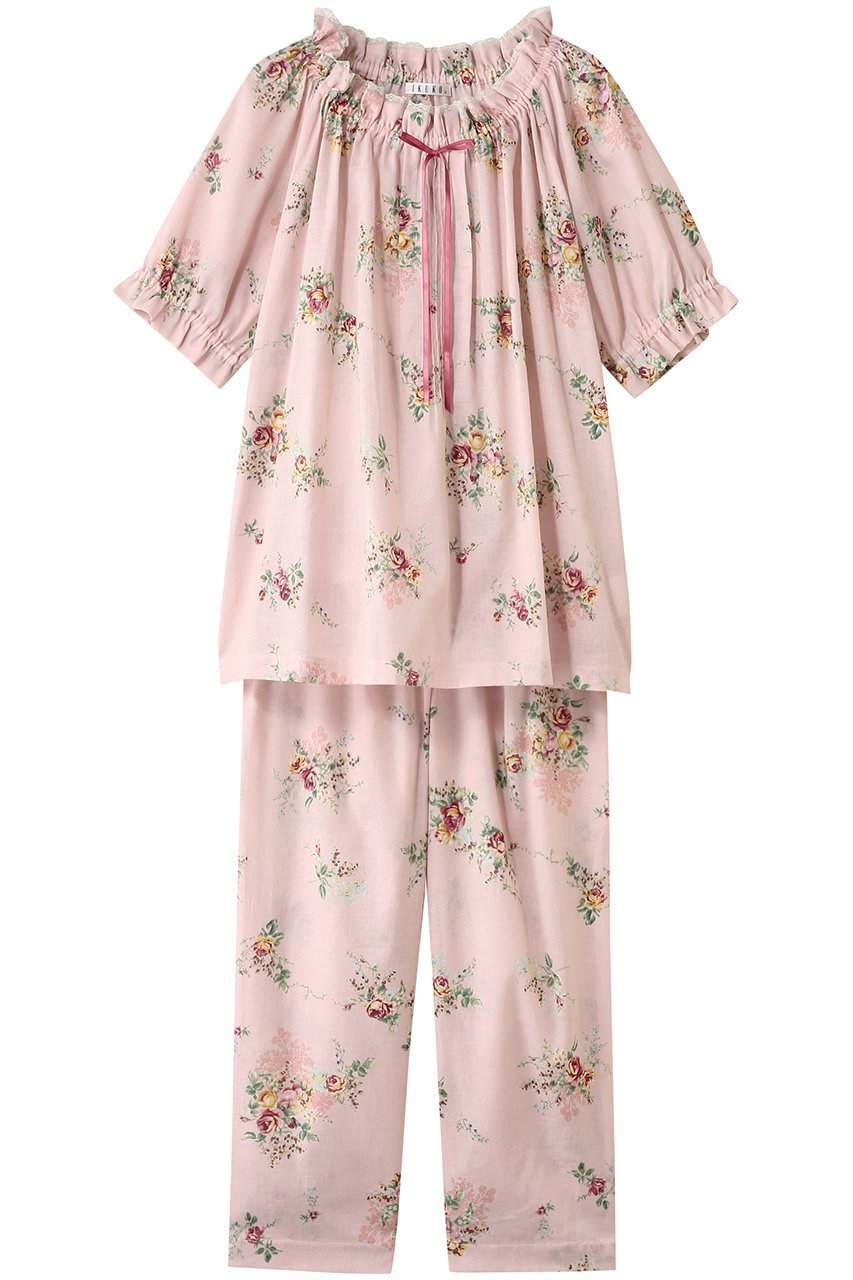 【イクコ/IKUKO】のシングルガーゼ花柄プリント フリルネック半袖パジャマ インテリア・キッズ・メンズ・レディースファッション・服の通販 founy(ファニー) 　ファッション　Fashion　レディースファッション　Fashion for Women　トップス・カットソー　Cut & Sew Tops　花柄・フラワープリント・モチーフ　Floral Prints & Motifs / Flower Pattern Tops　お家時間・ステイホーム　Stay Home / At Home　パジャマ　Pajamas, Sleepwear　フェミニン　Feminine, Girly　フリル　Frill, Ruffle　プリント　Print, Printed Pattern　リボン　Ribbon, Bow　リラックス　Relax, Relaxed Fit　半袖　Short Sleeve, Half Sleeve　新作・新入荷　New Arrivals / New In　ピンク|ID: prp329100004601489 ipo3291000000032715878