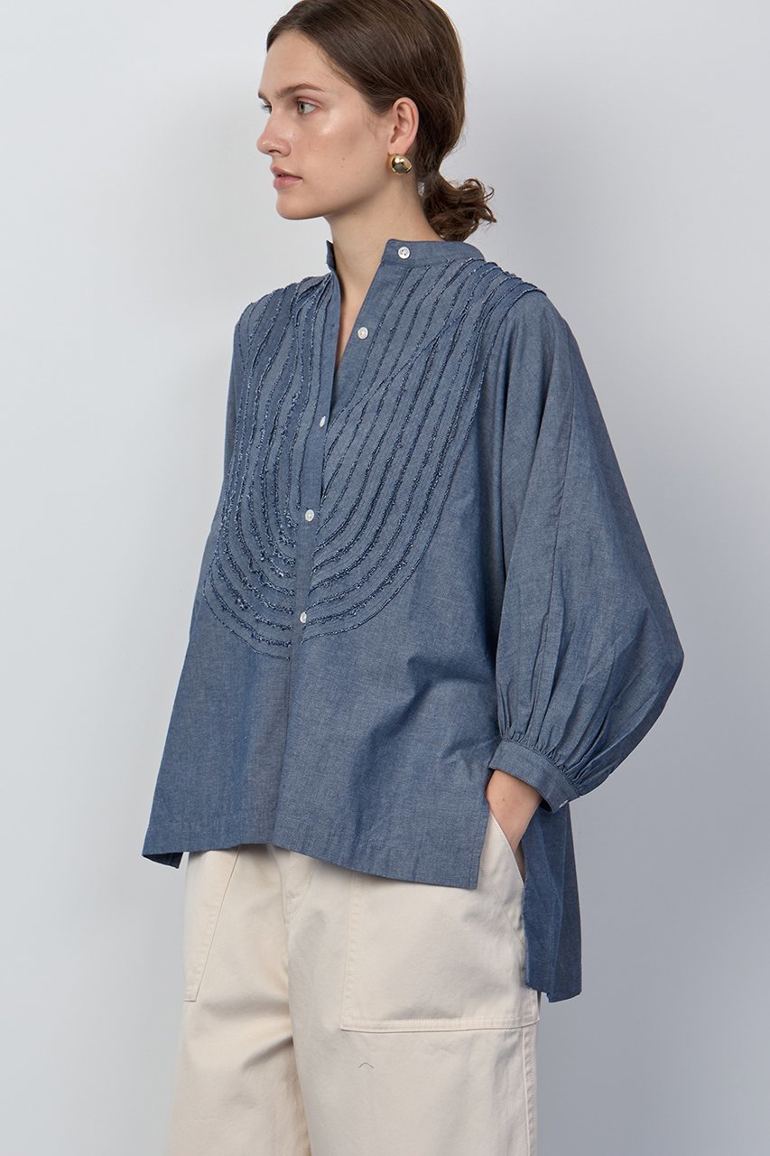 【ハウス オブ ロータス/HOUSE OF LOTUS】のシャンブレーフリルシャツ 人気、トレンドファッション・服の通販 founy(ファニー) ファッション Fashion レディースファッション Fashion for Women トップス・カットソー Cut & Sew Tops シャツ・ブラウス・オフィスカジュアル Elegant Blouses & Button-Ups ギャザー Gathered, Ruffled シャンブレー Chambray, Denim-Like Fabric ショート Short, Short Length スリーブ Sleeve, Long Sleeve / Short Sleeve デニム Denim, Jeans Material フリル Frill, Ruffle フリンジ Fringe, Tassel フロント Front, Front Design ヘムライン Hemline, Bottom Cut 夏 Summer other-3|ID: prp329100004601495 ipo3291000000034514986