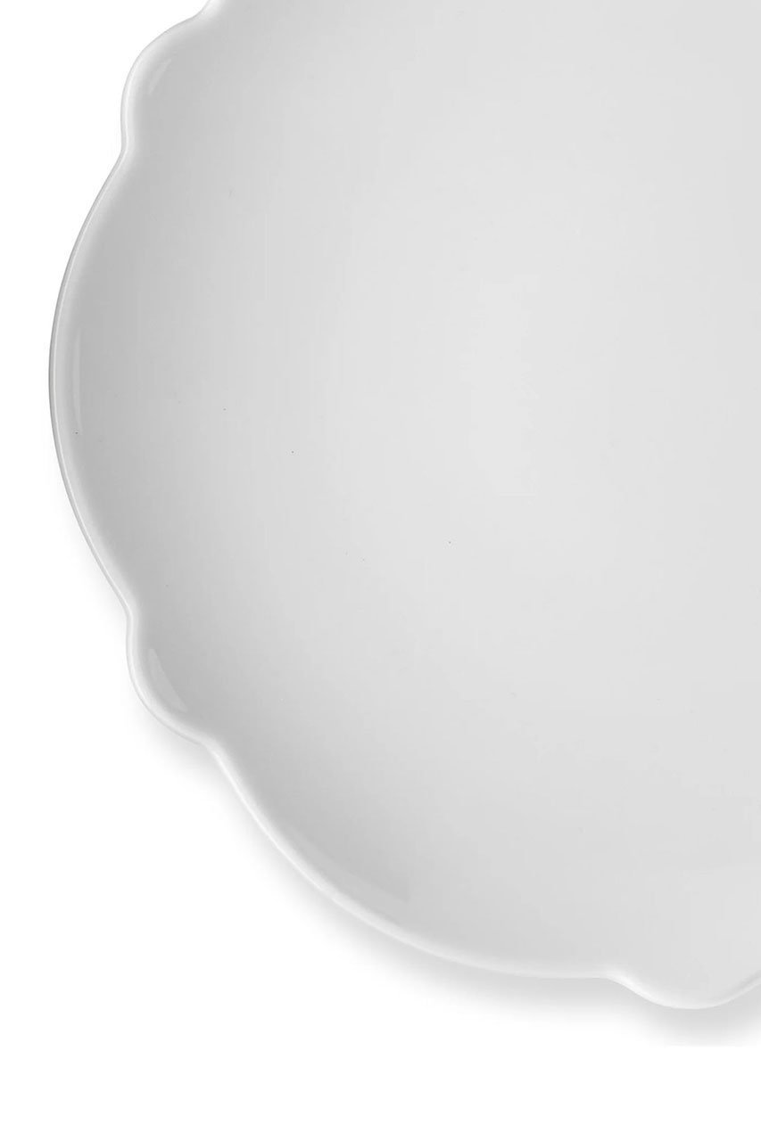 【アレッシ/ALESSI / GOODS】のDRESSED サイドプレート 人気、トレンドファッション・服の通販 founy(ファニー) 　イタリア　Italy　テーブル　Table, Dining Table　デザート　Dessert, Sweet Treat　プレート　Plate, Dish　新作・新入荷　New Arrivals / New In　ホーム・キャンプ・アウトドア・お取り寄せ　Home Living / Home & Lifestyle / Camping Gear / Outdoor Camping　キッチン・ダイニング　Kitchen & Dining Essentials. Stylish & Functional Tableware　キッチン家電・キッチン用品　Kitchen Appliances & Tools　other-2|ID: prp329100004601542 ipo3291000000032716270
