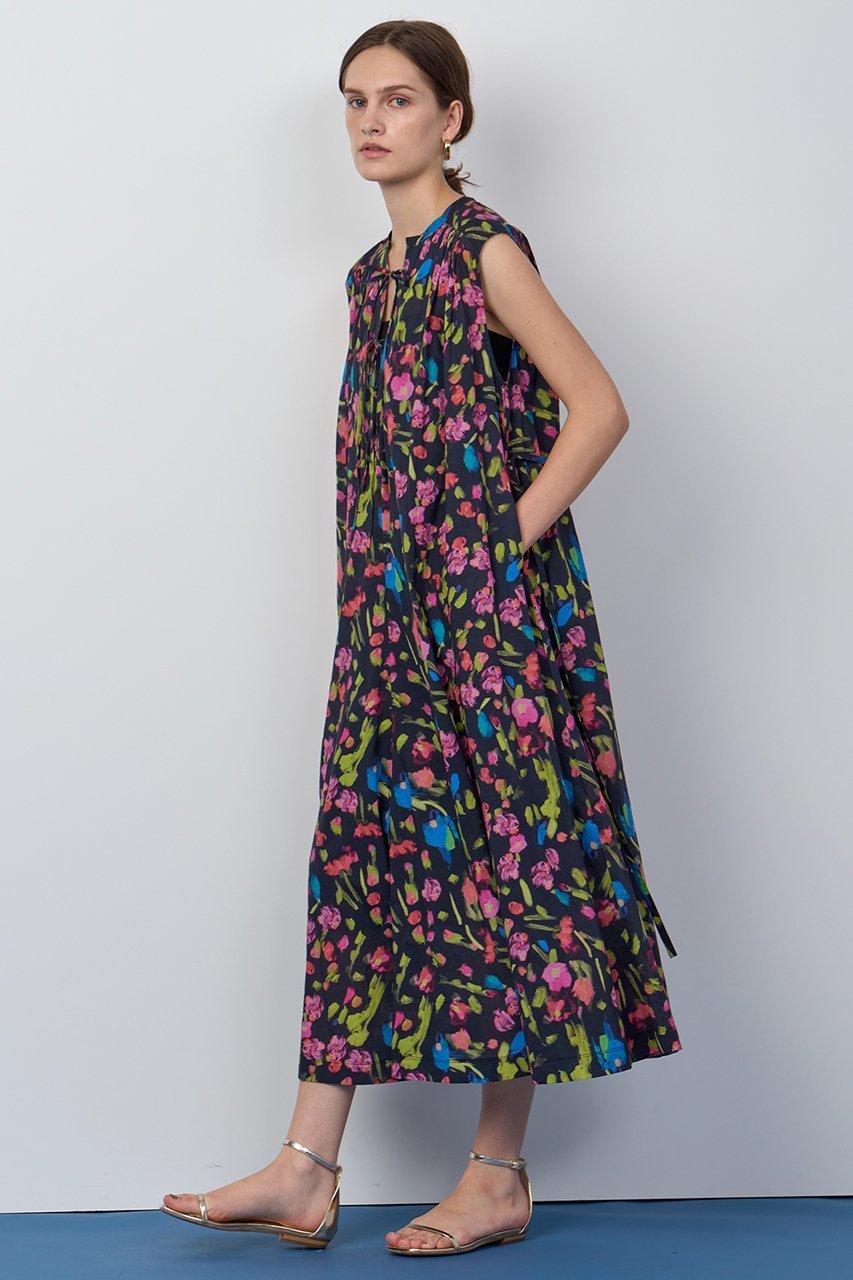 【ハウス オブ ロータス/HOUSE OF LOTUS】のマルチフラワーノースリーブワンピース 人気、トレンドファッション・服の通販 founy(ファニー) 　ファッション　Fashion　レディースファッション　Fashion for Women　ワンピース　Dresses　チュニック　Tunic Tops & Dresses　2025年　2025　2025-2026秋冬・A/W　Autumn/Winter 2025–26 AW25–26　おすすめ　Recommended / Our Picks　ギャザー　Gathered, Ruffled　スタンド　Stand Collar, Upright Stand　チュニック　Tunic, Long Top　ノースリーブ　Sleeveless, No-Sleeve　プリント　Print, Printed Pattern　リボン　Ribbon, Bow　ロング　Long, Long-Length　A/W・秋冬　Autumn/Winter　other-7|ID: prp329100004601557 ipo3291000000032716377