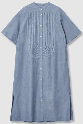【ハウス オブ ロータス/HOUSE OF LOTUS】 シャンブレーフリルシャツワンピース人気、トレンドファッション・服の通販 founy(ファニー) ファッション Fashion レディースファッション Fashion for Women ワンピース Dresses シャツワンピース / 1枚で着映えコーデ Shirt Dresses チュニック Tunic Tops & Dresses 2025年 2025 2025-2026秋冬・A/W Autumn/Winter 2025–26 AW25–26 シャンブレー Chambray, Denim-Like Fabric スリット Slit, Slit Detail チュニック Tunic, Long Top デニム Denim, Jeans Material フリル Frill, Ruffle フリンジ Fringe, Tassel フロント Front, Front Design ロング Long, Long-Length 夏 Summer A/W・秋冬 Autumn/Winter 羽織 Haori, Light Jacket |ID:prp329100004601560