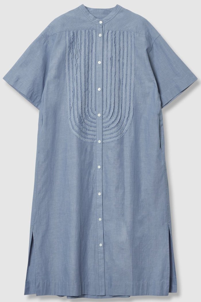 【ハウス オブ ロータス/HOUSE OF LOTUS】のシャンブレーフリルシャツワンピース インテリア・キッズ・メンズ・レディースファッション・服の通販 founy(ファニー) https://founy.com/ ファッション Fashion レディースファッション Fashion for Women ワンピース Dresses シャツワンピース / 1枚で着映えコーデ Shirt Dresses チュニック Tunic Tops & Dresses シャンブレー Chambray, Denim-Like Fabric スリット Slit, Slit Detail チュニック Tunic, Long Top デニム Denim, Jeans Material フリル Frill, Ruffle フリンジ Fringe, Tassel フロント Front, Front Design ロング Long, Long-Length 再入荷 Restock / Back in Stock 夏 Summer 羽織 Haori, Light Jacket |ID: prp329100004601560 ipo3291000000034514975