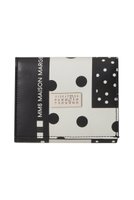 【エムエム6 メゾン マルタン マルジェラ/MM6 Maison Martin Margiela】の【UNISEX】TRIFOLD ウォレット 人気、トレンドファッション・服の通販 founy(ファニー) ファッション Fashion レディースファッション Fashion for Women ミニ財布・二つ折り財布 Wallets & Card Cases 2025年 2025 2025-2026秋冬・A/W Autumn/Winter 2025–26 AW25–26 ユニセックス Unisex, Genderless おすすめ Recommended / Our Picks ウォレット Wallet コイン Coin, Coin Design コンパクト Compact, Small Size プリント Print, Printed Pattern ポケット Pocket, Pocket Detail A/W・秋冬 Autumn/Winter 財布 Wallet, Purse |ID:prp329100004601617
