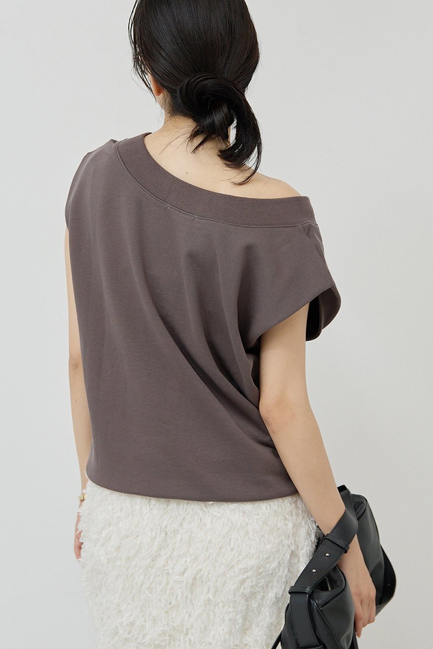 【ガリャルダガランテ/GALLARDAGALANTE】のオフショルロゴスウェットTシャツ 人気、トレンドファッション・服の通販 founy(ファニー) 　ファッション　Fashion　レディースファッション　Fashion for Women　トップス・カットソー　Cut & Sew Tops　シャツ・ブラウス・オフィスカジュアル　Elegant Blouses & Button-Ups　レディースパーカー・カジュアルフーディー　Casual Hoodies & Sweatshirts　ロングTシャツ・Tシャツ　Longline T-Shirts & Tees　スウェット・クルーネックトップス　Sweatshirts & Crewnecks / Relaxed Fit Sweat Tops　カットソー・ベーシックTシャツ　Cut-and-Sewn Tops / Stretch Tees & Basics　おすすめ　Recommended / Our Picks　エレガント 上品　Elegant　ショート　Short, Short Length　スウェット / スエット　Sweatshirt, Sweatwear　スリーブ　Sleeve, Long Sleeve / Short Sleeve　タイトスカート　Pencil Skirt, Tight Skirt　フロント　Front, Front Design　レース　Lace, Lace Fabric　新作・新入荷　New Arrivals / New In　other-8|ID: prp329100004601650 ipo3291000000032716965