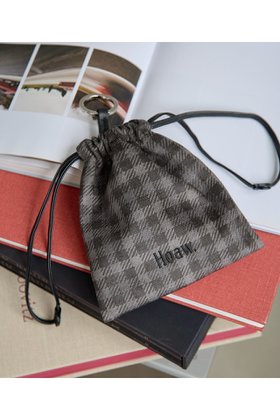 【ウィムガゼット/Whim Gazette】の【Hoaw.×Sampoコラボアイテム】 巾着 人気、トレンドファッション・服の通販 founy(ファニー) ファッション Fashion レディースファッション Fashion for Women バッグ Bags アクセサリー Fashion Accessories クラシック Classic, Timeless Style コラボ Collaboration, Collab 巾着 Drawstring Bag, Kinchaku 軽量 Lightweight, Ultra Light シューズ Shoes, Footwear チェック Check, Plaid, Tartan トレンド Trend, Trending Now プリント Print, Printed Pattern |ID:prp329100004602751