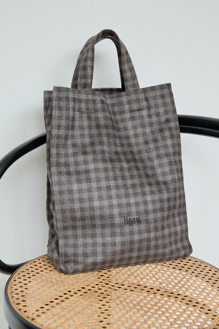 【ウィムガゼット/Whim Gazette】の【Hoaw.×Sampoコラボアイテム】 TOTE インテリア・キッズ・メンズ・レディースファッション・服の通販 founy(ファニー) https://founy.com/ ファッション Fashion レディースファッション Fashion for Women バッグ Bags アクセサリー Fashion Accessories クラシカル Classical, Vintage-Inspired クラシック Classic, Timeless Style コラボ Collaboration, Collab 巾着 Drawstring Bag, Kinchaku 軽量 Lightweight, Ultra Light シューズ Shoes, Footwear チェック Check, Plaid, Tartan トレンド Trend, Trending Now プリント Print, Printed Pattern ポケット Pocket, Pocket Detail モチーフ Motif, Design Theme おすすめ Recommended / Our Picks 新作・新入荷 New Arrivals / New In |ID: prp329100004602752 ipo3291000000032731505
