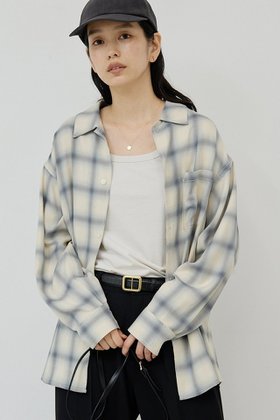 【ガリャルダガランテ/GALLARDAGALANTE】 オンブレチェックシャツ人気、トレンドファッション・服の通販 founy(ファニー) ファッション Fashion レディースファッション Fashion for Women トップス・カットソー Cut & Sew Tops シャツ・ブラウス・オフィスカジュアル Elegant Blouses & Button-Ups スラックス Slacks, Dress Pants スリーブ Sleeve, Long Sleeve / Short Sleeve チェック Check, Plaid, Tartan デニム Denim, Jeans Material ベーシック Basic, Essential ロング Long, Long-Length 新作・新入荷 New Arrivals / New In 秋 Autumn |ID:prp329100004602753